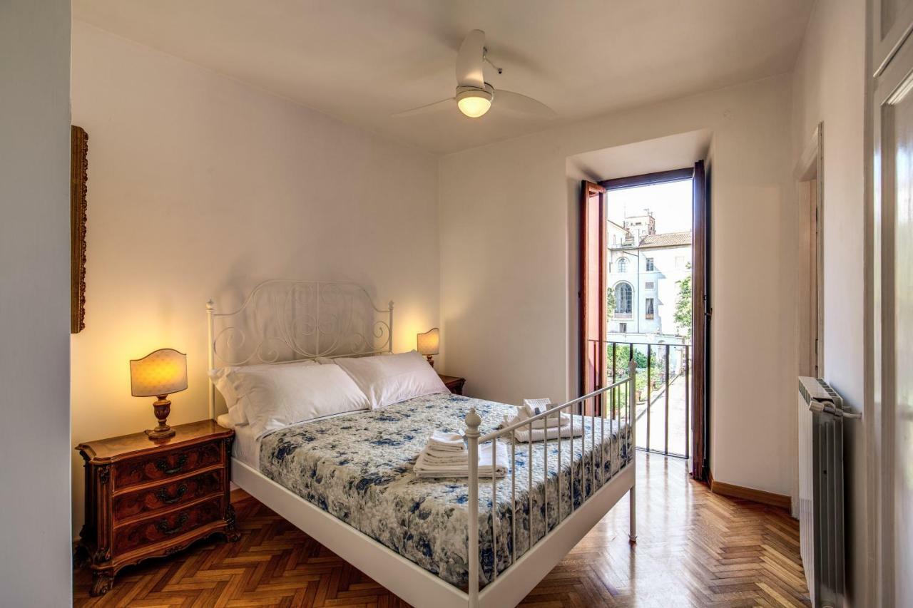 Campo Di Fiori 2 Bedroom Via Giulia Рим Экстерьер фото