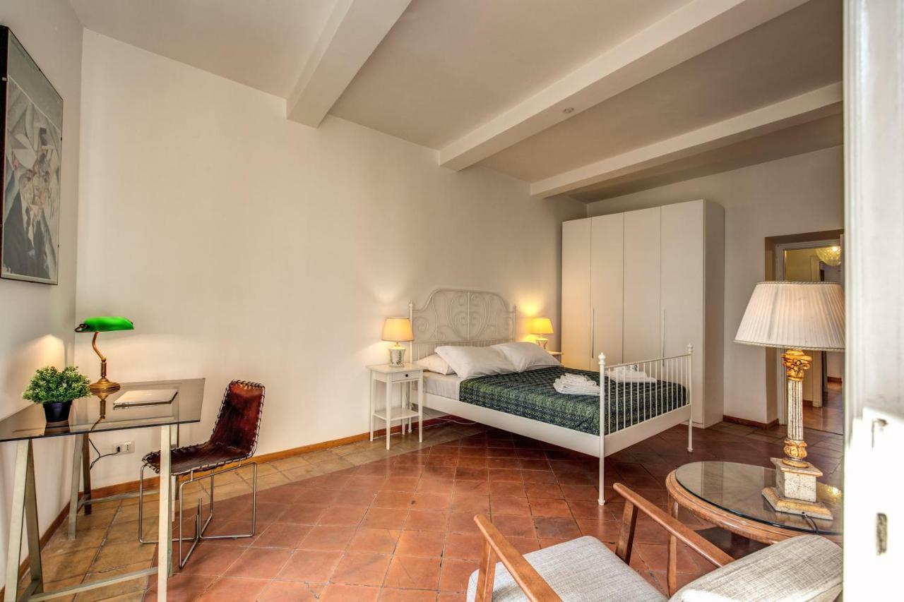 Campo Di Fiori 2 Bedroom Via Giulia Рим Экстерьер фото